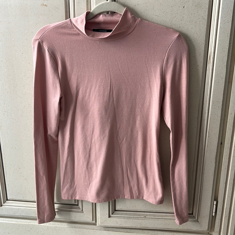Forever 21 girls long sleeve turtle neck. Size Medium